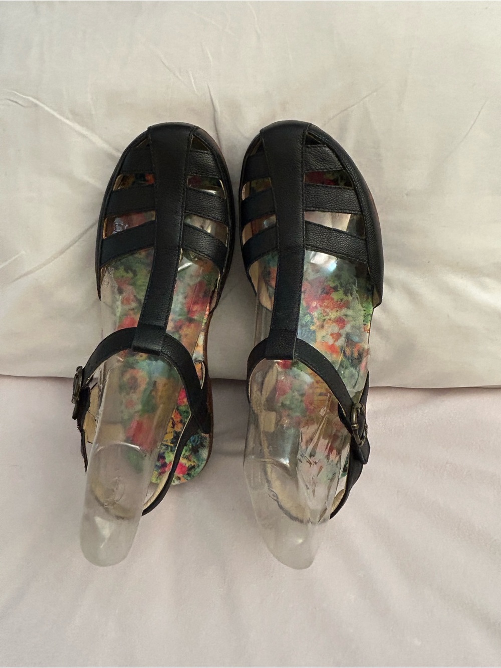 Algeria Women's Black T-Strap Cutout Wedge Sandals
